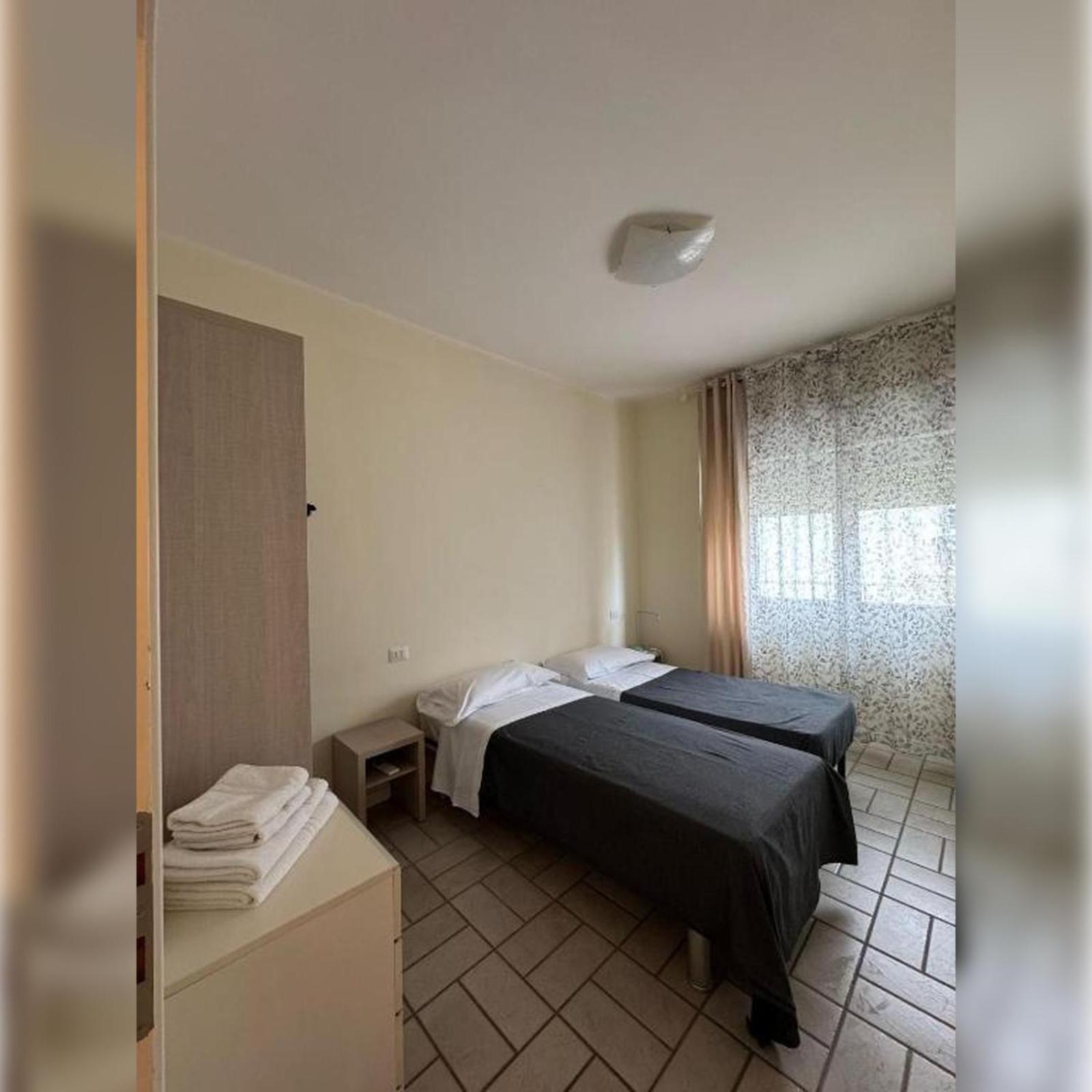 Hotel Cimarosa Riccione Zimmer foto